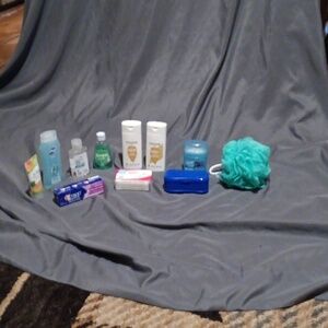 Travel bath and body care bundle